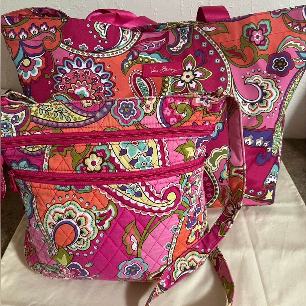 Vera bradley pink swirl crossbody bag n duffel bag 2 for the price of one